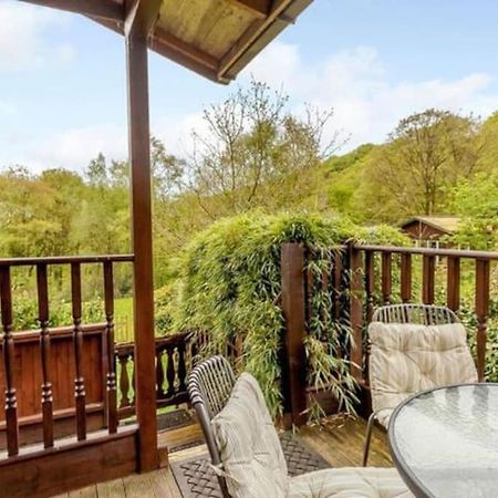 Luxury Peak District Lodge, Hot Tub, Log Burner, Nr Lake Rudyard Extérieur photo